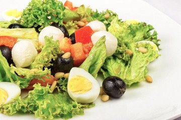 Salad With Quail Eggs And Pepper